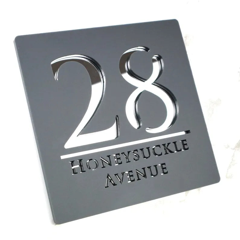 Placa de matrícula personalizada para portas