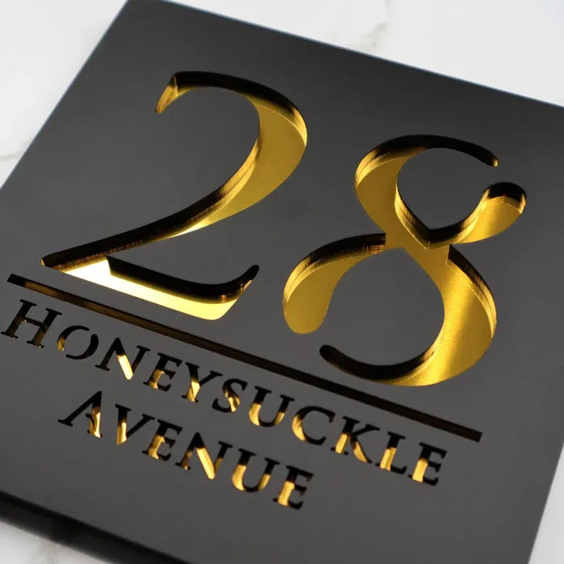 Placa de matrícula personalizada para portas